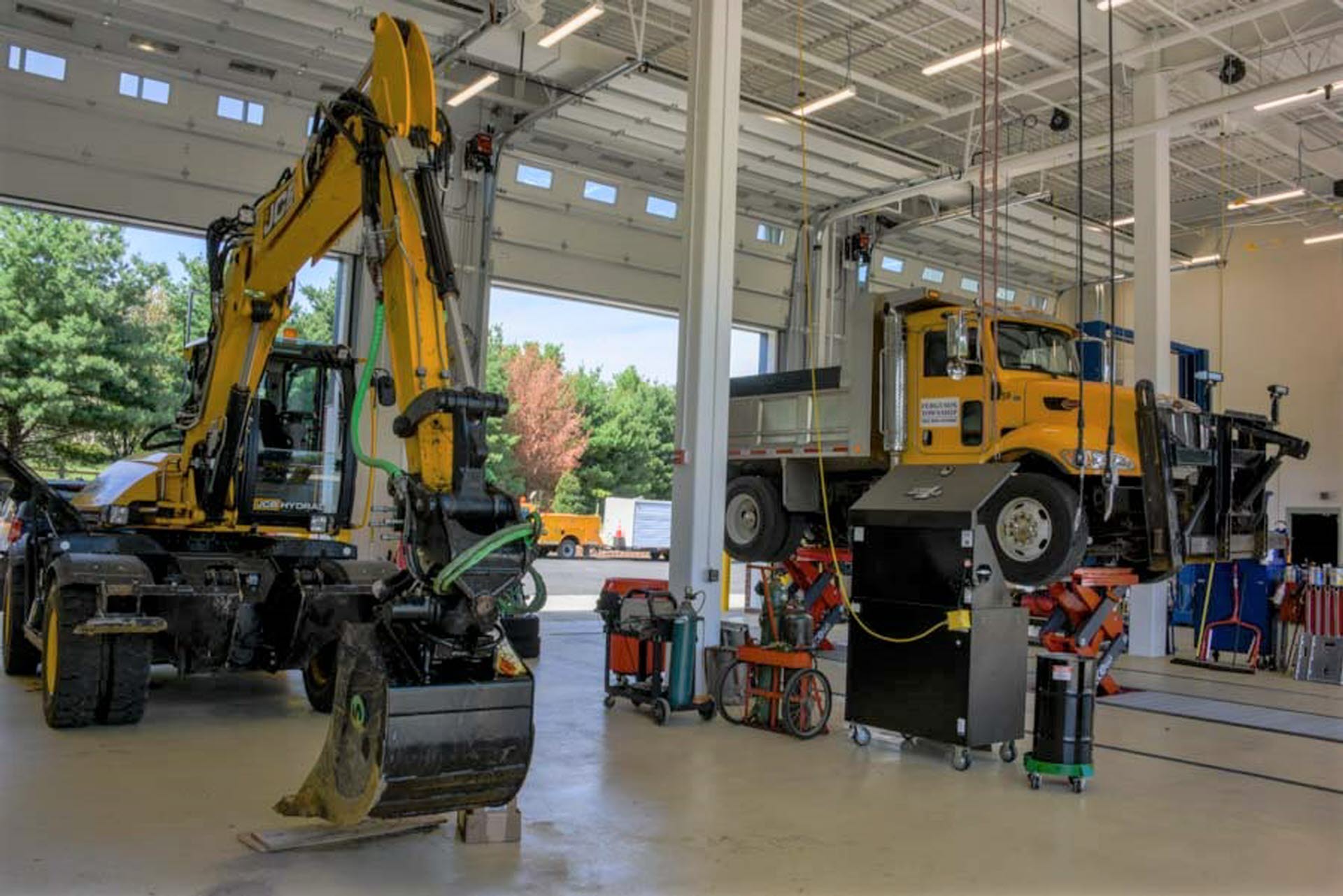 Maintenance Service Bays